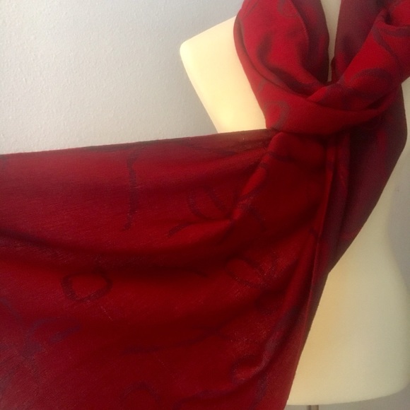 Reversible Scarf - Picture 2 of 3